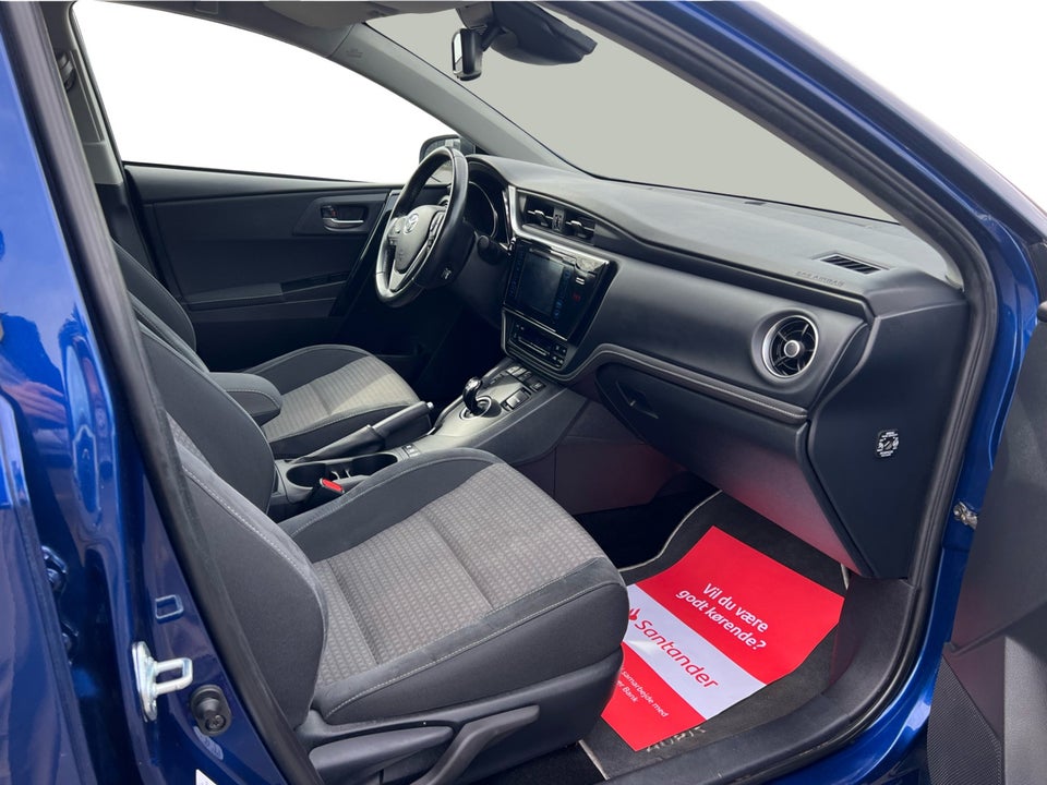 Toyota Auris 1,8 Hybrid H2 Selected Touring Sports CVT 5d