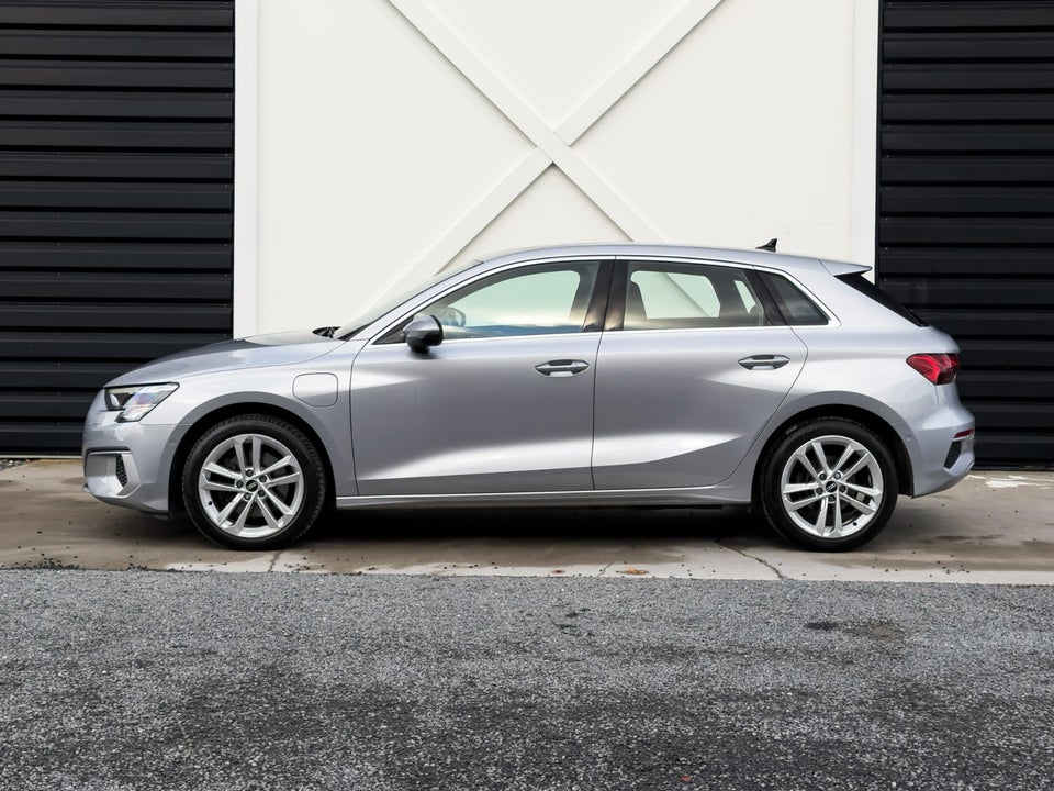 Audi A3 40 TFSi e Prestige Sportback S-tr. 5d