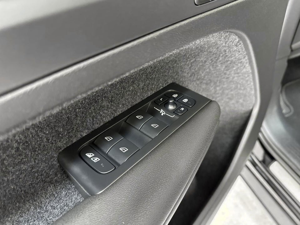 Volvo XC40 P6 ReCharge Ultimate 5d