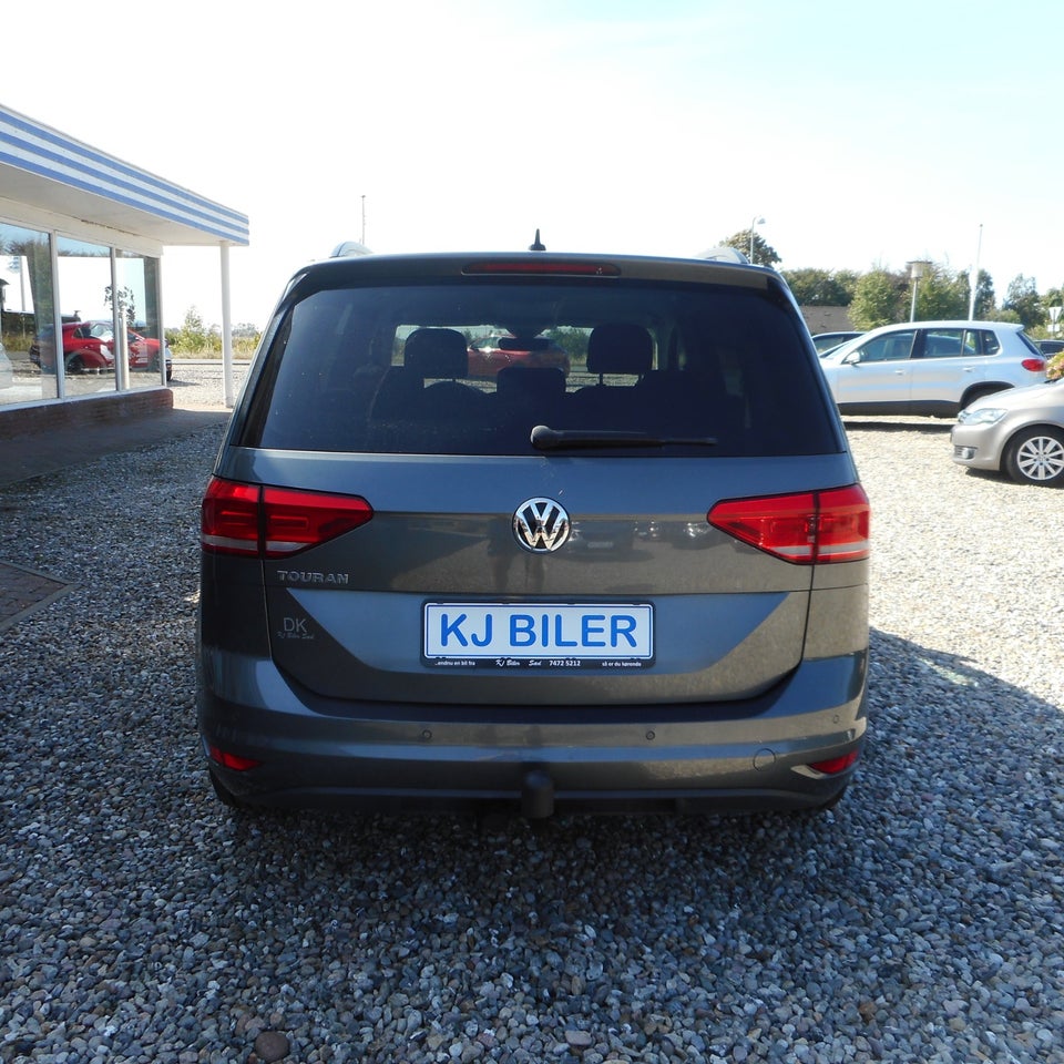 VW Touran 1,6 TDi 115 IQ.Drive DSG 7prs 5d
