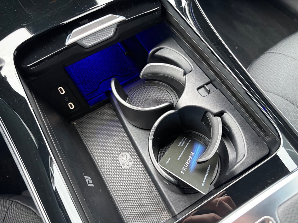 Mercedes EQE350 Electric Art 4d