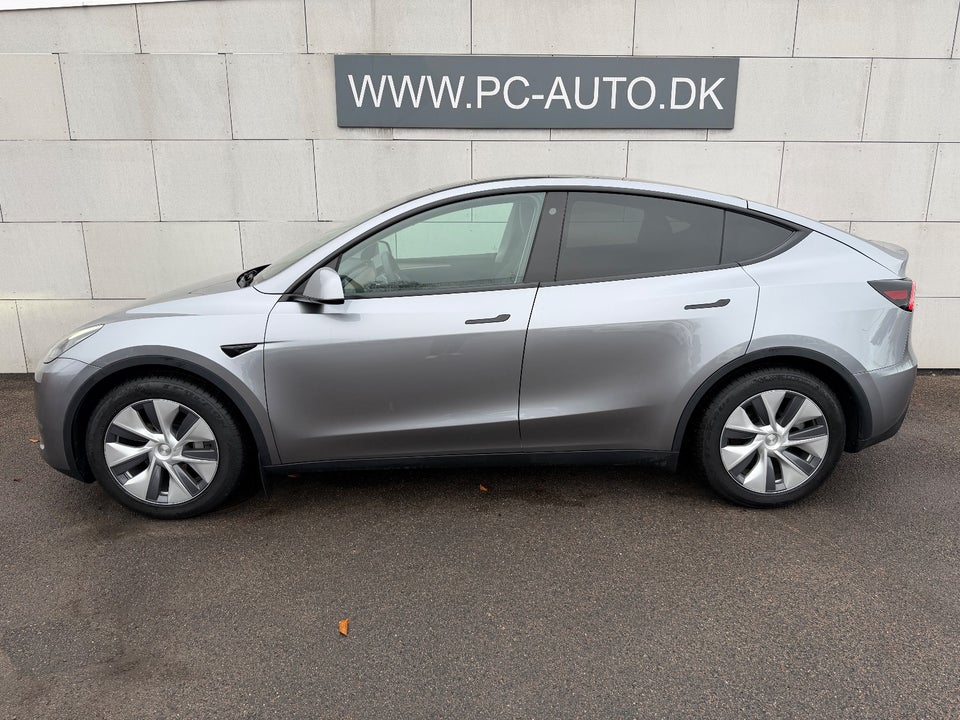 Tesla Model Y Long Range AWD 5d