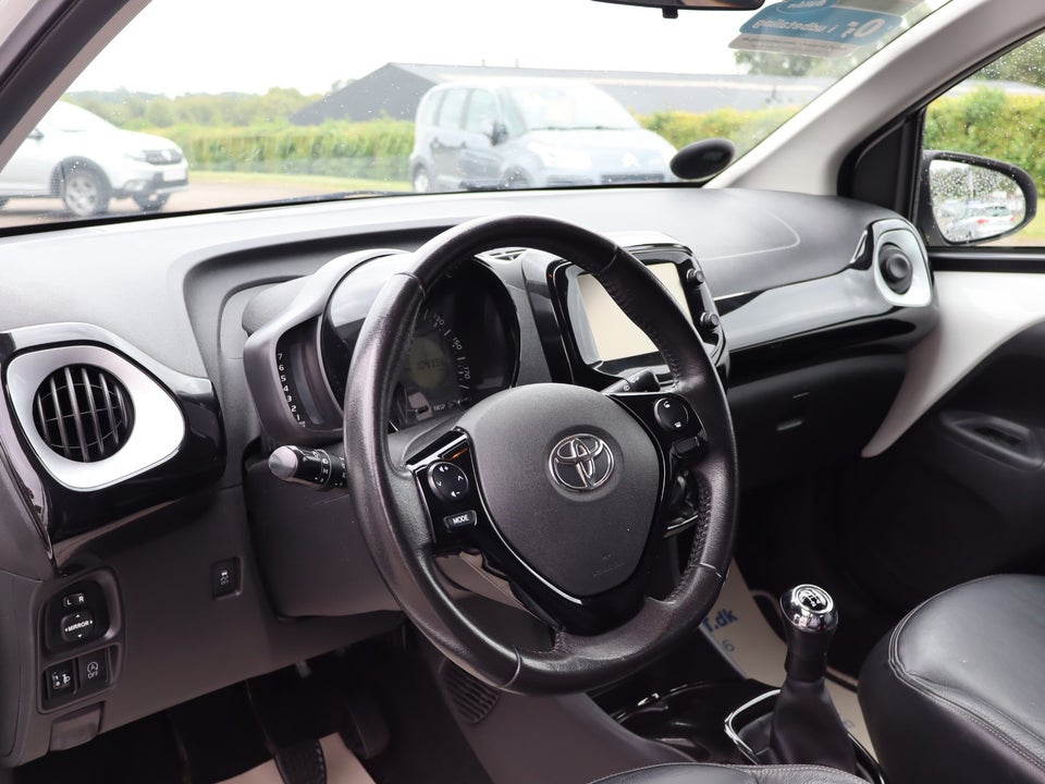 Toyota Aygo 1,0 VVT-i x-clusiv 5d