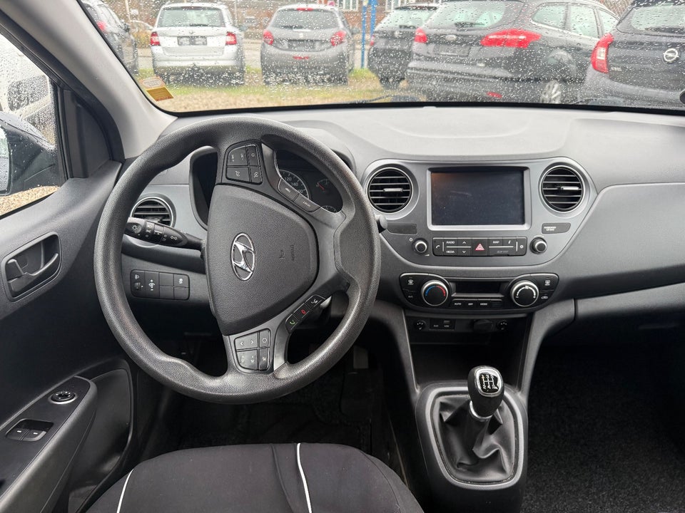 Hyundai i10 1,0 Touch 5d