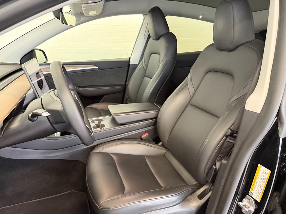 Tesla Model Y Long Range AWD 5d