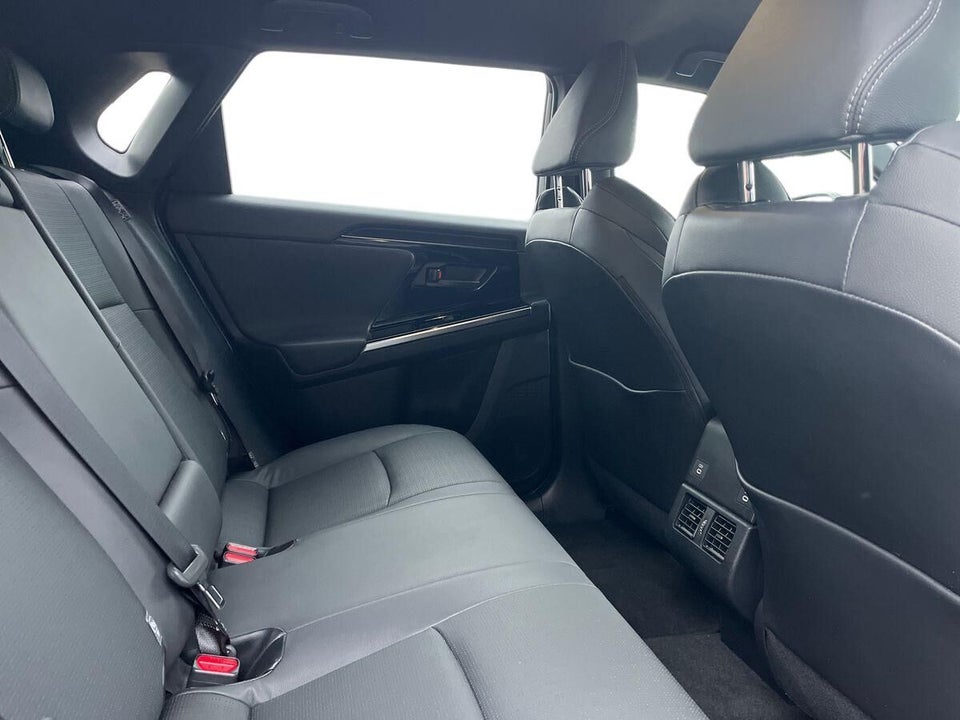 Toyota bZ4X Executive AWD 5d