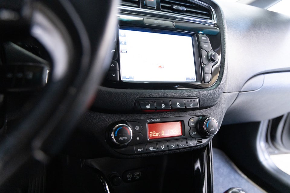 Kia Ceed 1,4 CVVT Attraction SW 5d