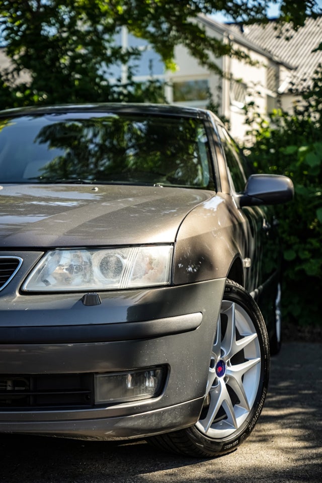 Saab 9-3 1,8 t Expression SportCombi Hirsch aut. 5d