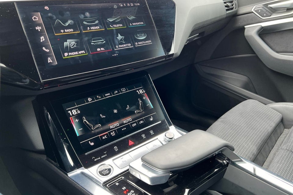 Audi e-tron 55 S-line quattro 5d