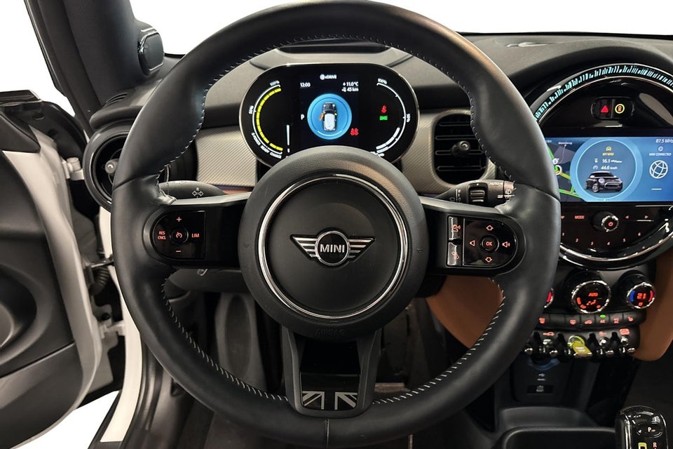 MINI Cooper SE Maximise 3d