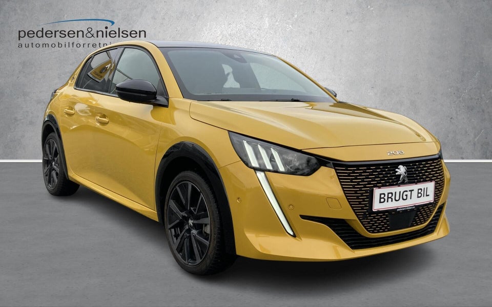 Peugeot e-208 50 GT 5d