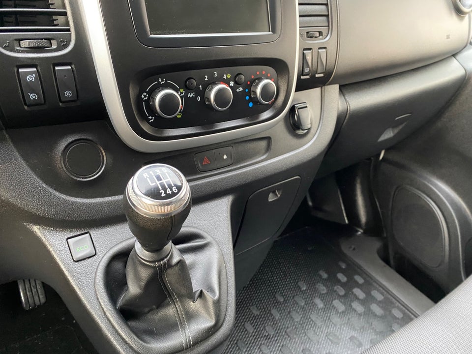 Renault Trafic T29 2,0 dCi 145 L2H1