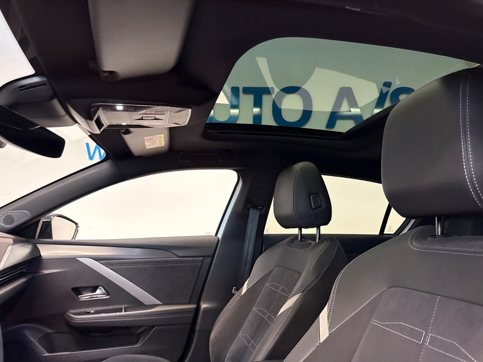 Opel Astra-e 54 Ultimate 5d