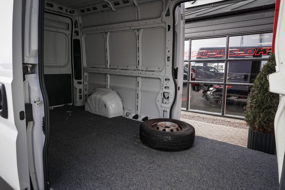 Fiat Ducato 35 2,2 MJT 160 Kassevogn L3H2 Pro+ aut.