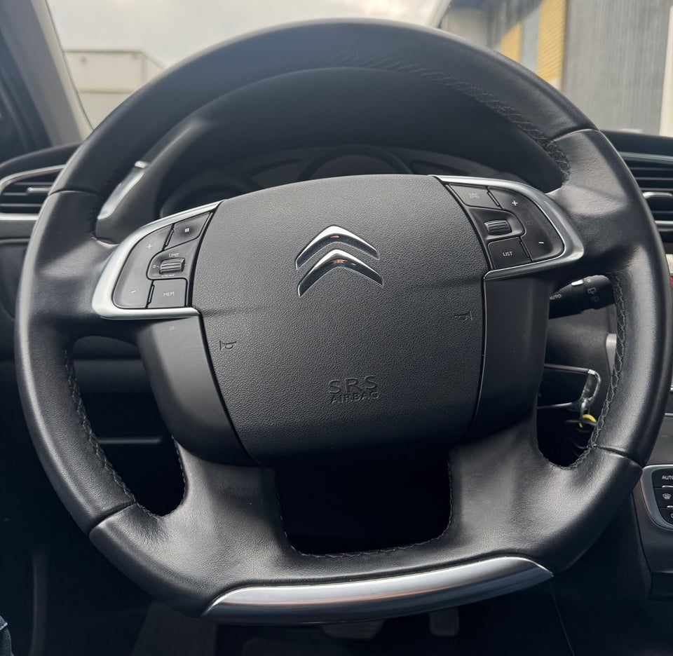 Citroën C4 1,2 PureTech 130 Feel EAT6 5d