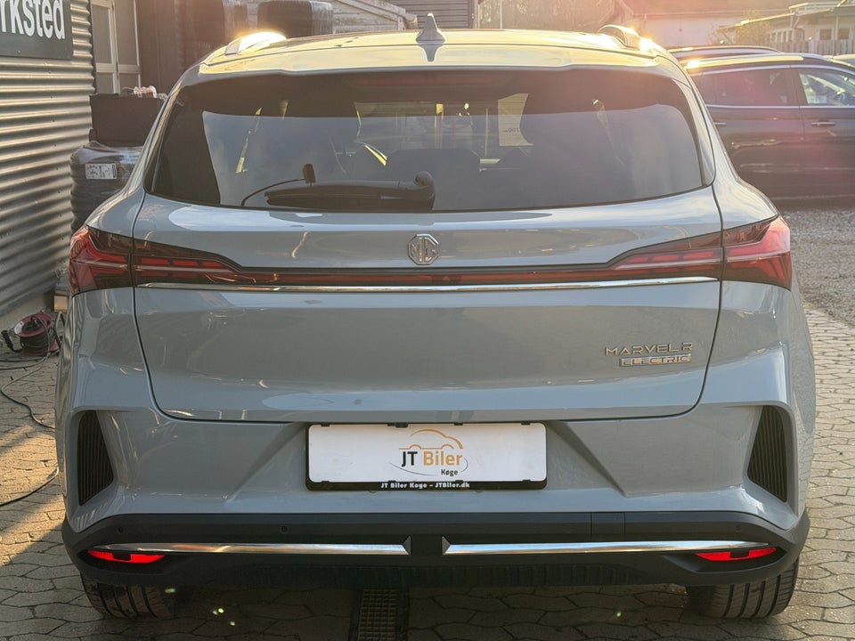 MG Marvel R Luxury 5d