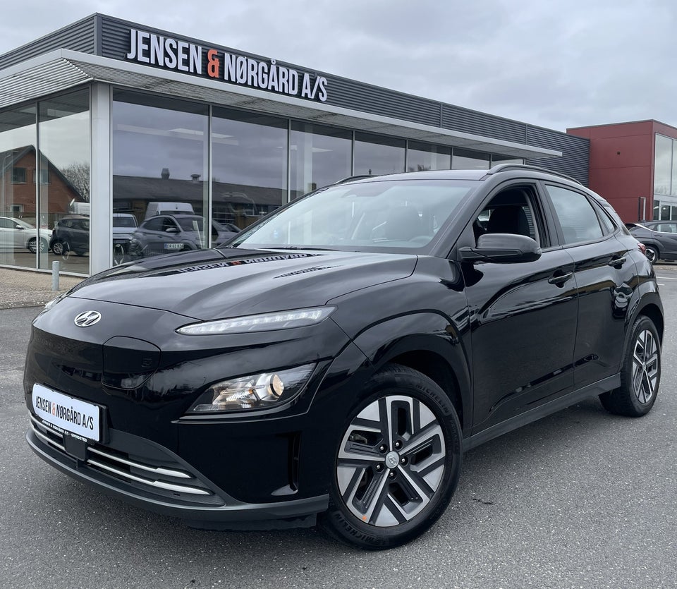 Hyundai Kona 39 EV Essential 5d