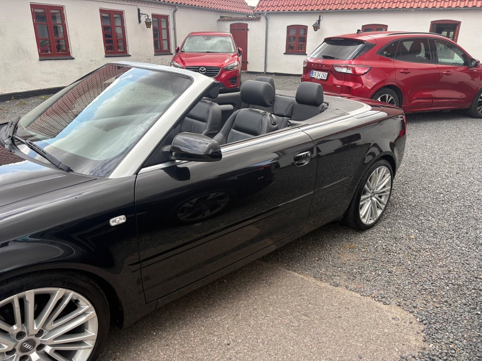 Audi A4 2,0 TFSi Cabriolet Multitr. 2d