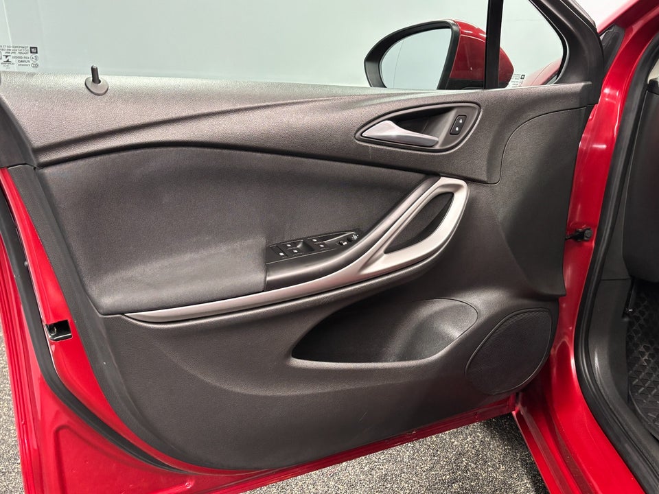 Opel Astra 1,5 D 122 Elegance Sports Tourer 5d