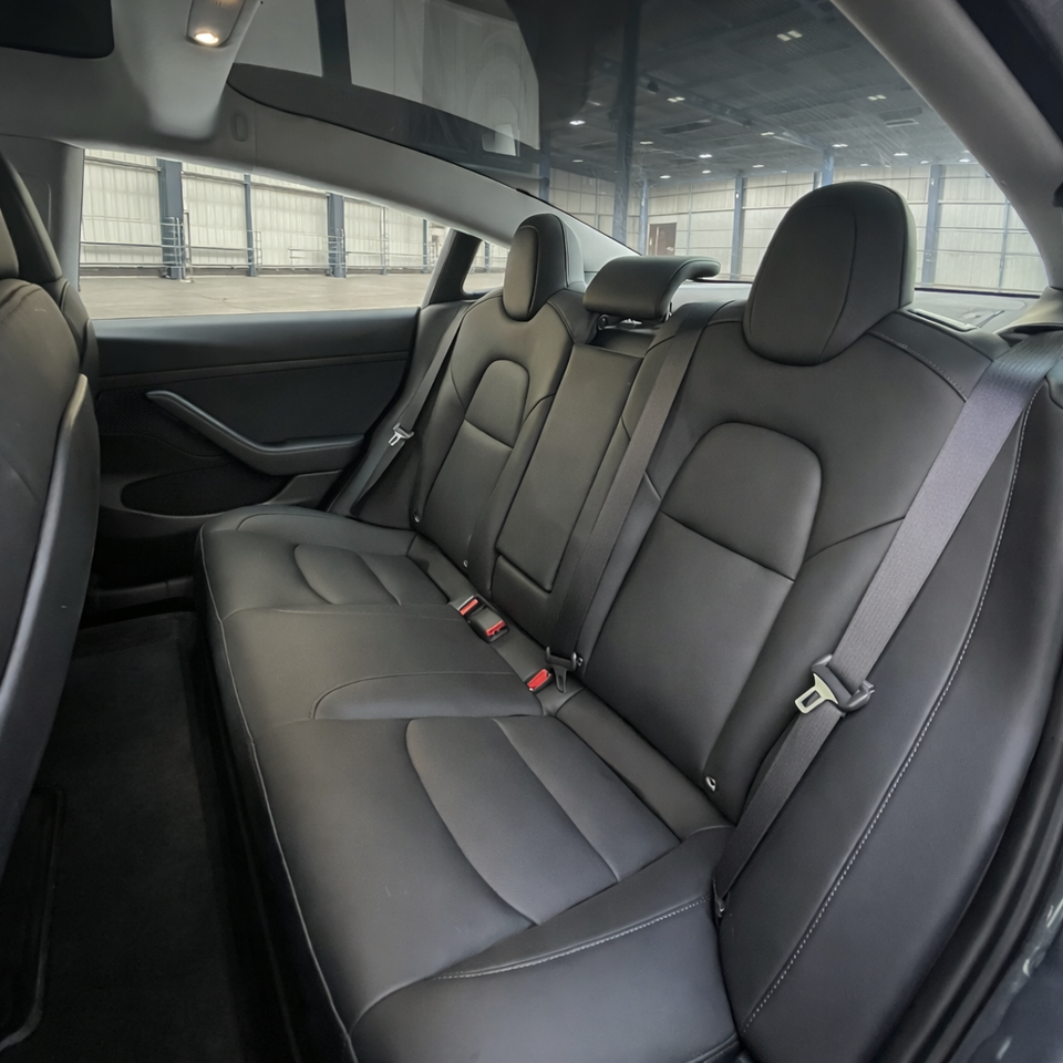 Tesla Model 3 Standard Range+ RWD 4d