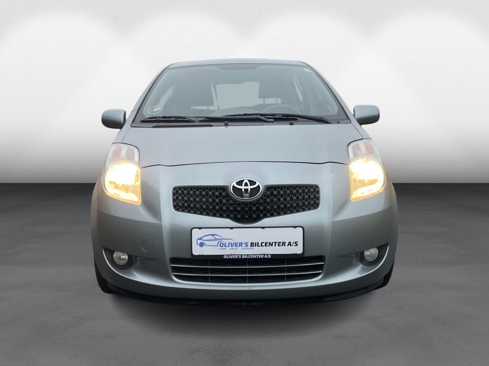 Toyota Yaris 1,3 Luna 5d