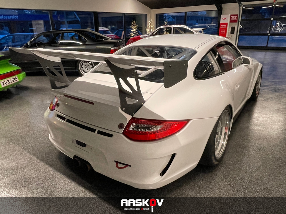 Porsche 911 GT3 3,8 Coupé 2d