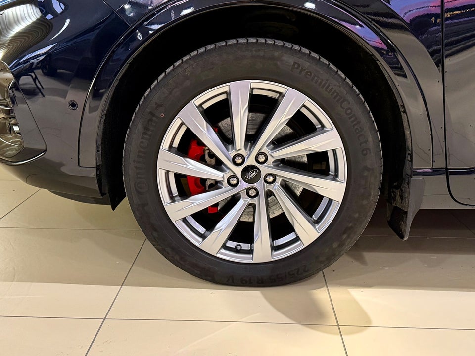 Ford Kuga 2,5 HEV ST-Line X CVT 5d