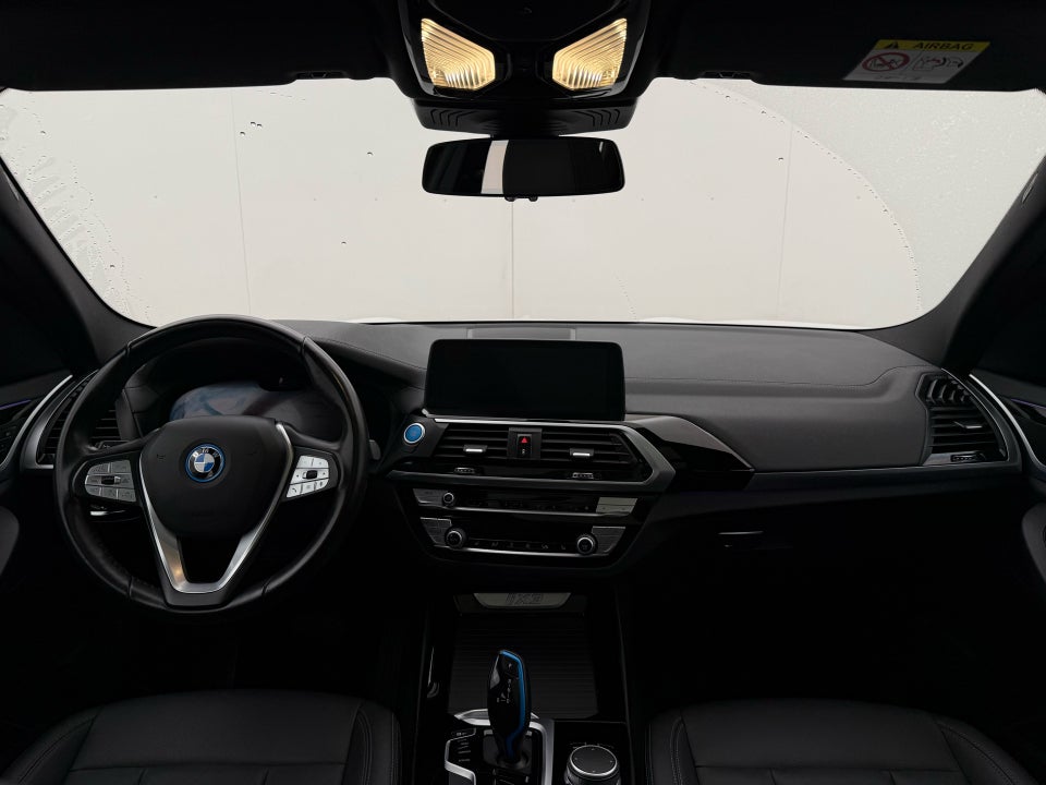 BMW iX3 Charged 5d