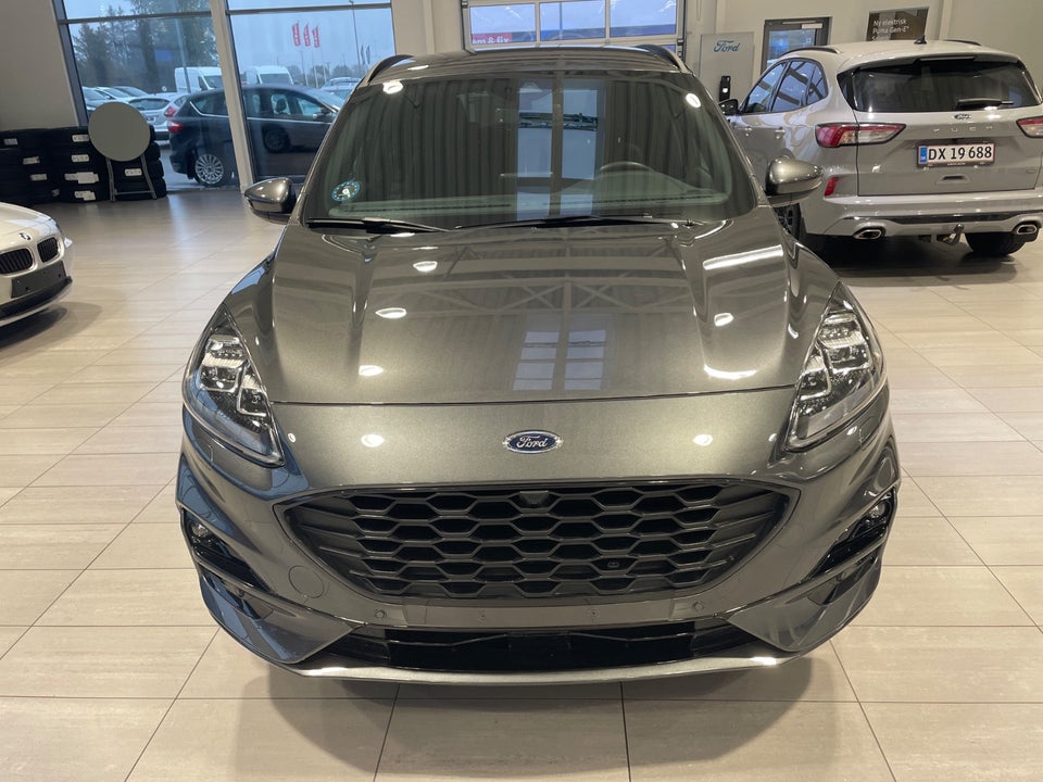 Ford Kuga 2,5 PHEV ST-Line X CVT 5d