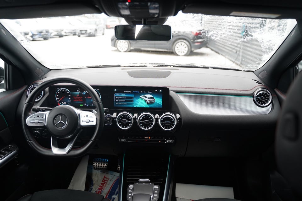 Mercedes EQA300 AMG Line 4Matic 5d
