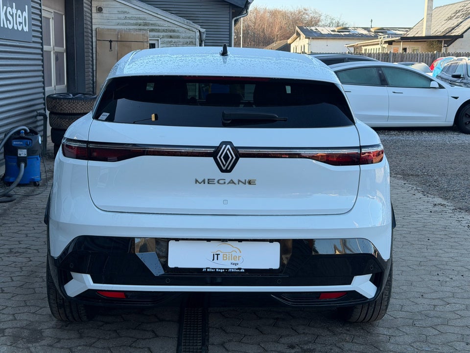 Renault Megane E-Tech 60 Techno 5d