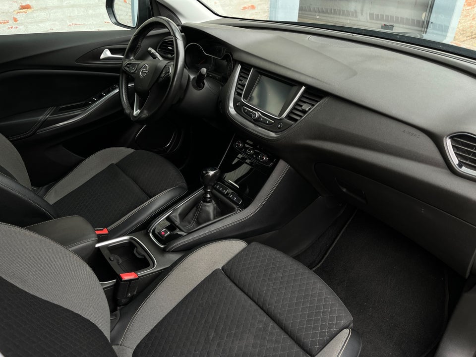 Opel Grandland X 1,2 T 130 Enjoy 5d