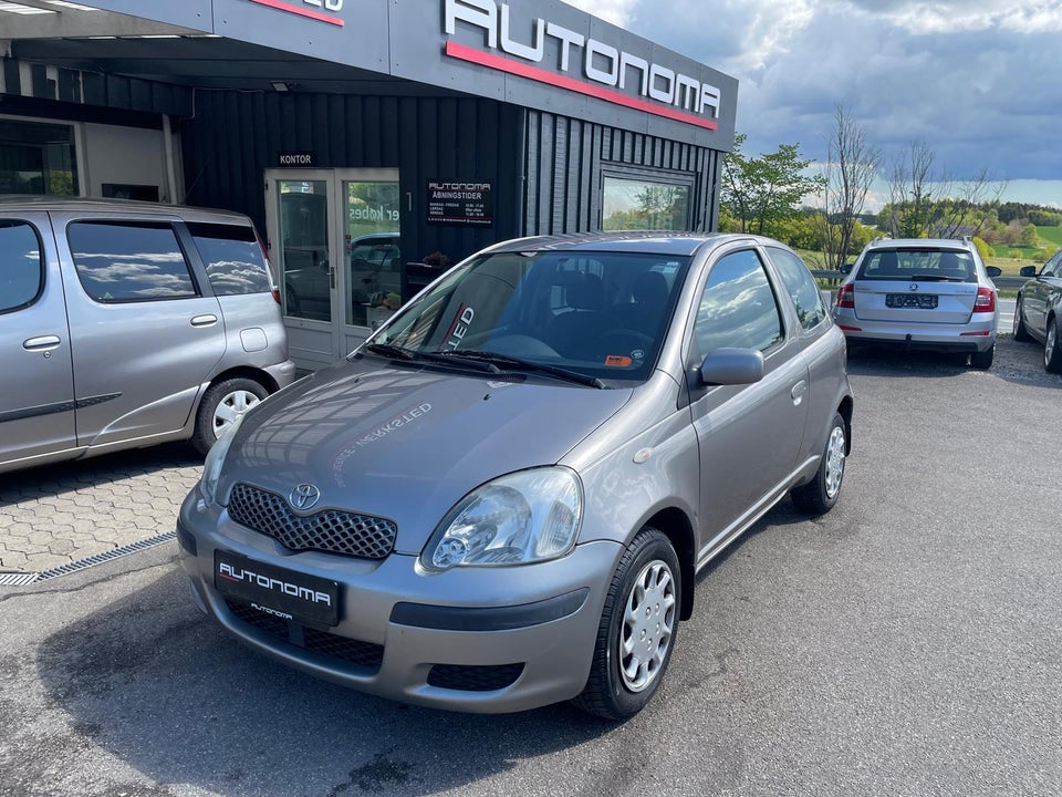 Toyota Yaris 1,0 Terra 3d