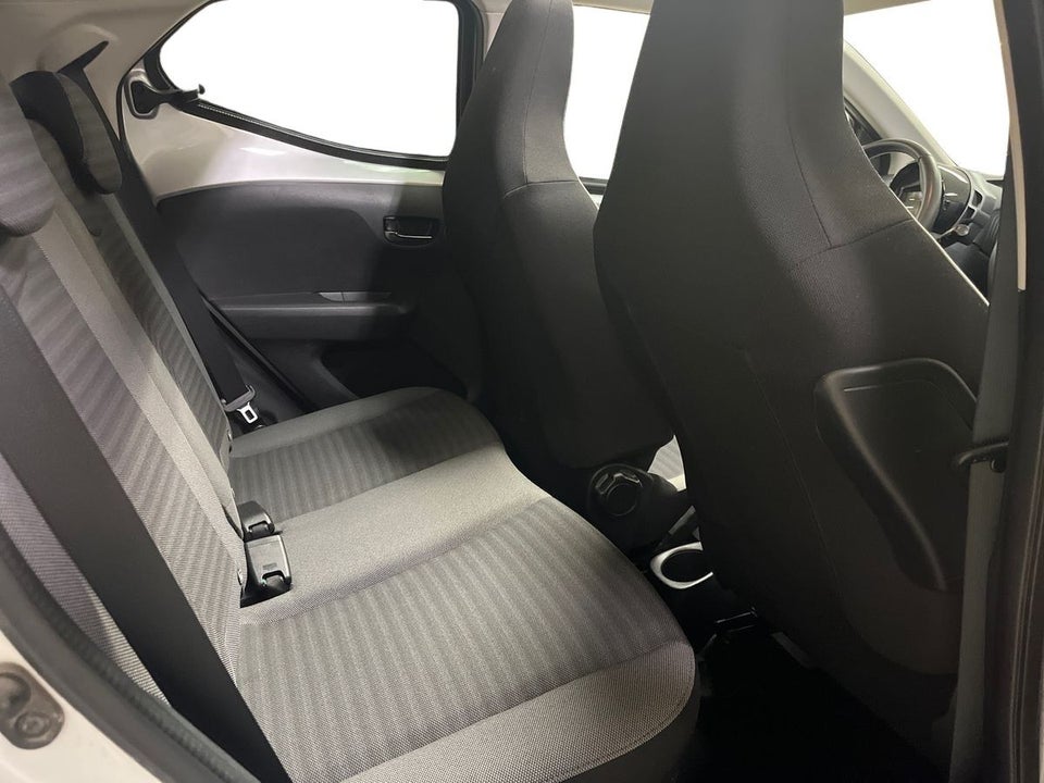Toyota Aygo 1,0 VVT-i x-sky 5d