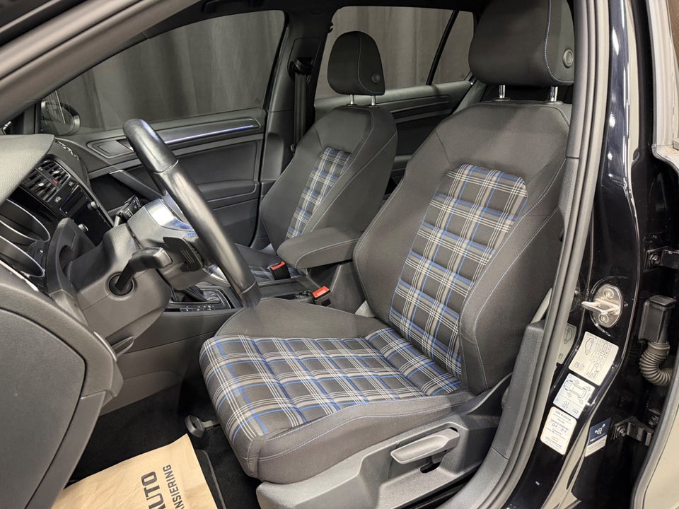 VW Golf VII 1,4 GTE DSG 5d
