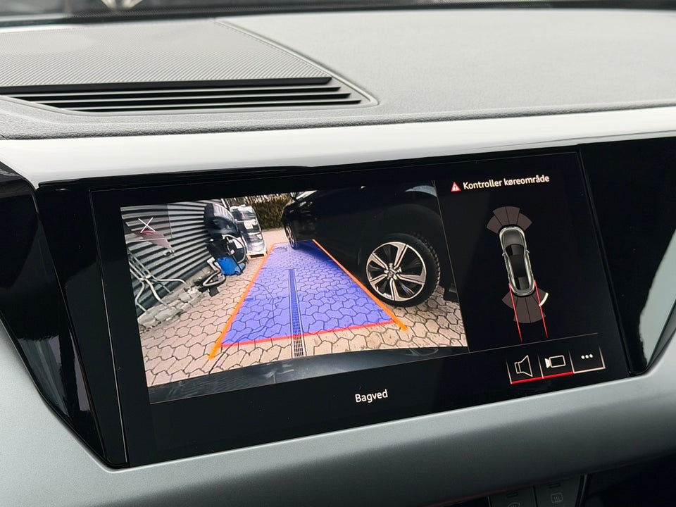 Audi e-tron GT quattro 4d