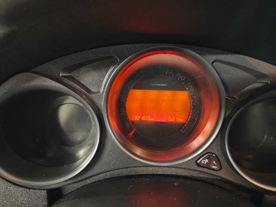 Citroën C4 1,6 HDi 90 Attraction 5d