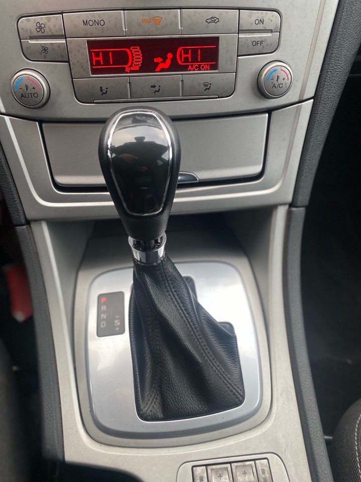 Ford Mondeo 2,0 TDCi 143 Titanium stc. aut. 5d