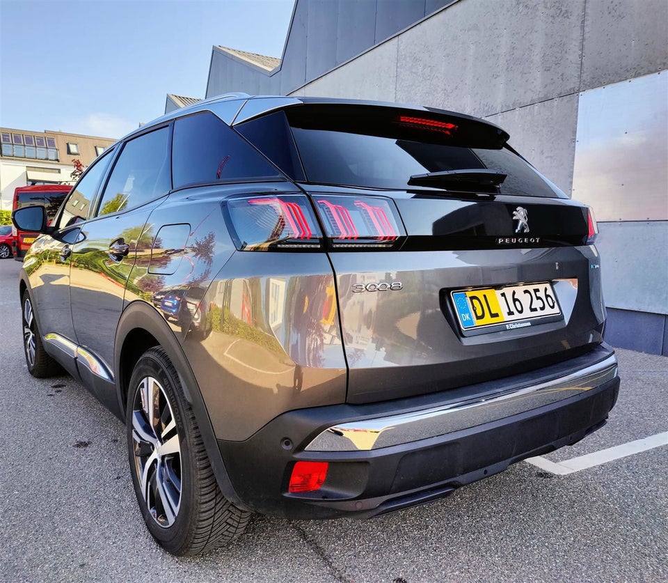 Peugeot 3008 1,6 Hybrid Allure Pack EAT8 Van 5d