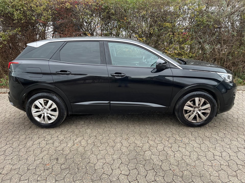 Peugeot 3008 1,2 e-THP 130 Allure 5d
