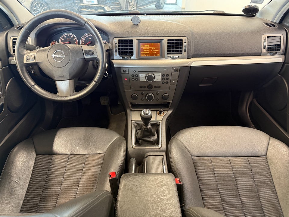 Opel Vectra 1,8 16V 140 Elegance 5d