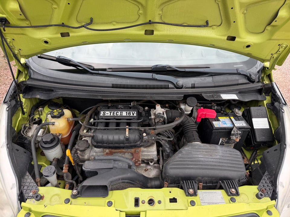 Chevrolet Spark 1,0 LS 5d