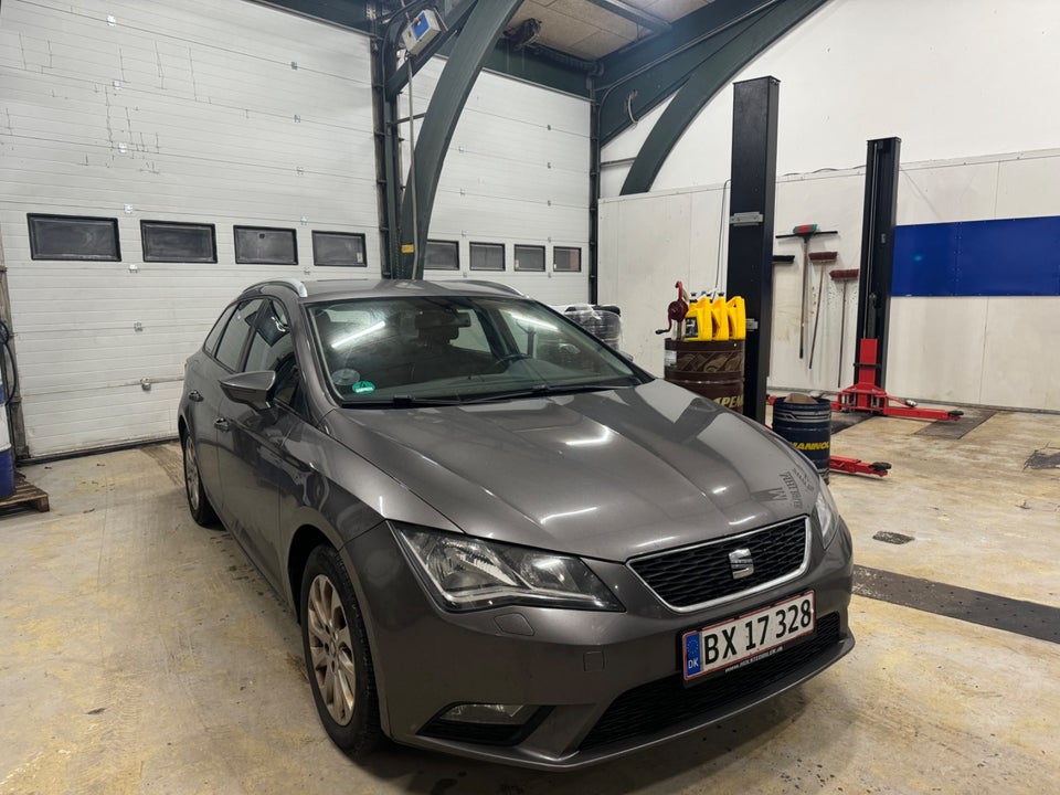 Seat Leon 1,6 TDi 105 Reference ST 5d