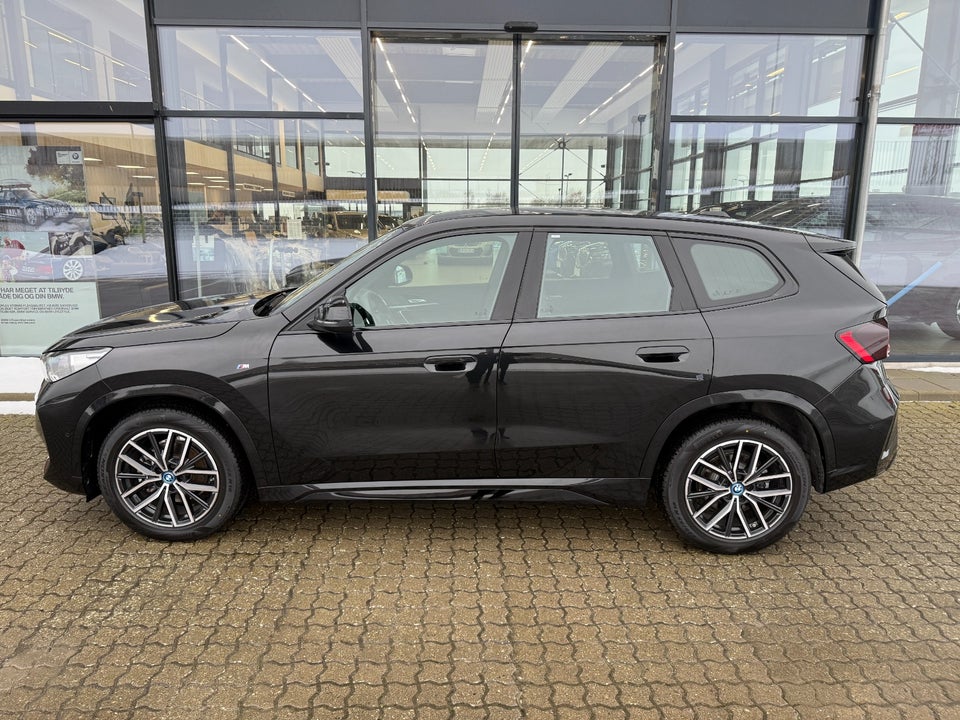 BMW iX1 eDrive20 M-Sport 5d