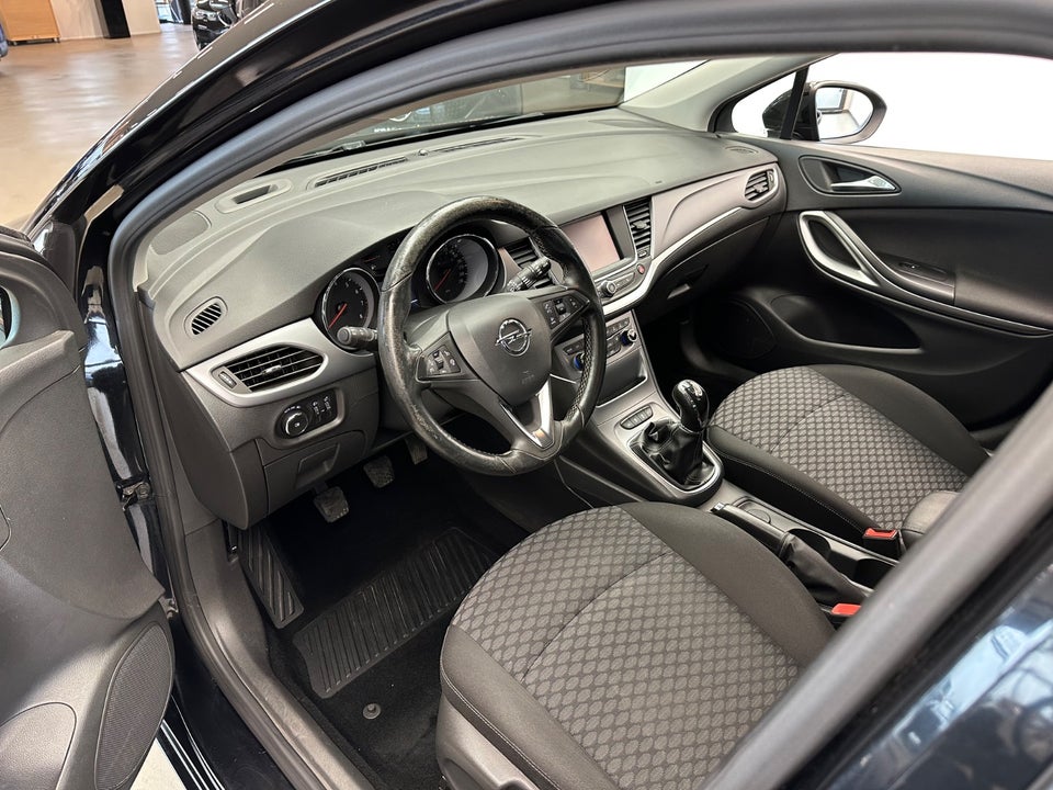 Opel Astra 1,4 T 125 Enjoy Sports Tourer 5d