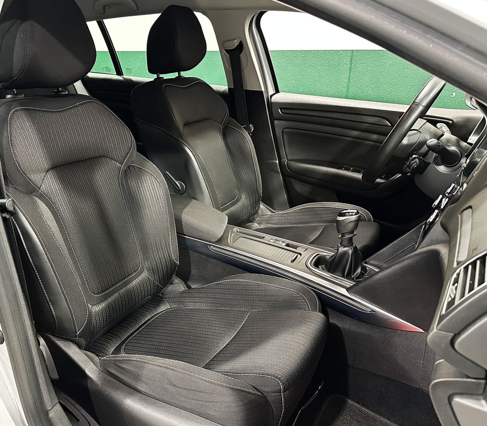 Renault Megane IV 1,5 dCi 115 Zen Sport Tourer 5d