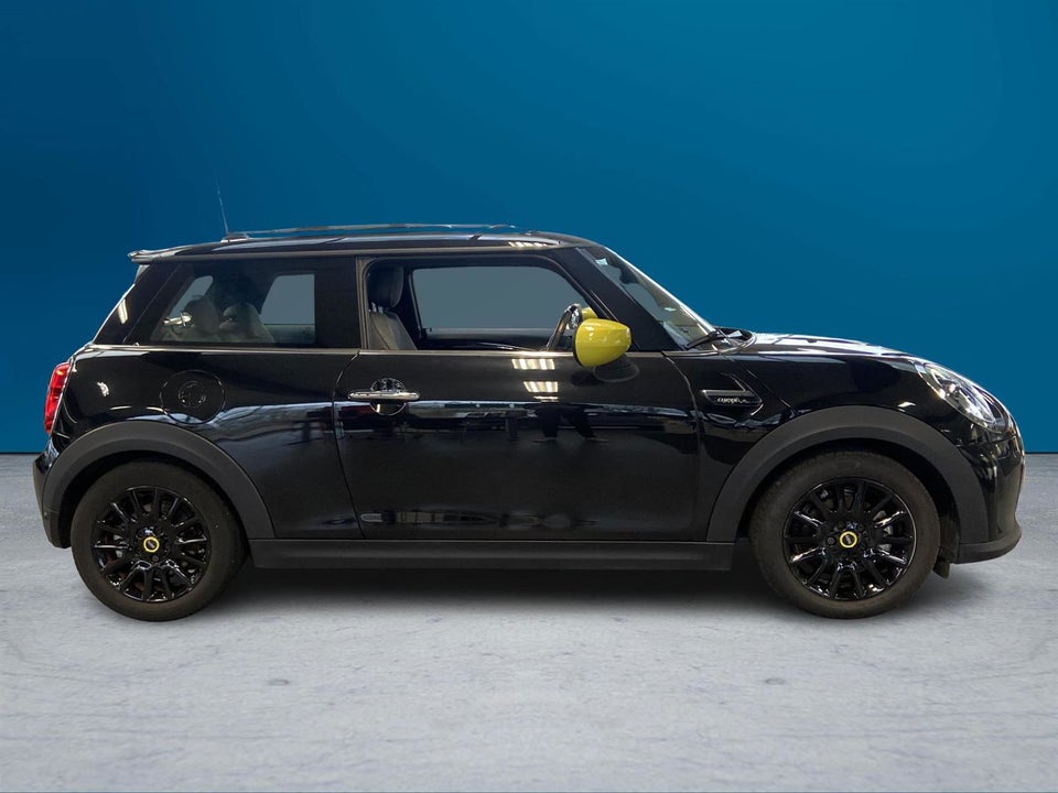 MINI Cooper SE Camden 3d