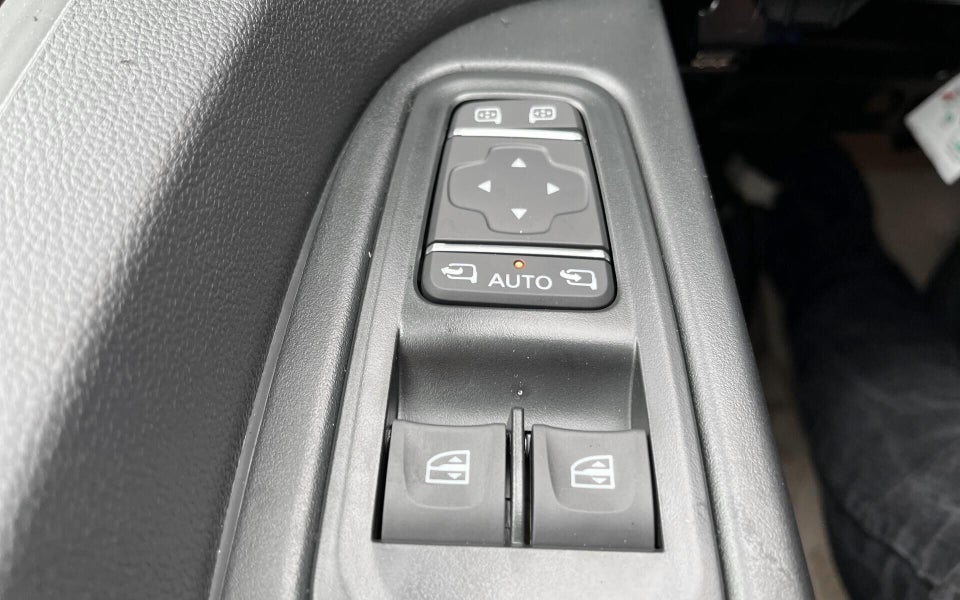 Nissan Primastar 2,0 dCi 150 L1H1 N-Connecta DCT Van