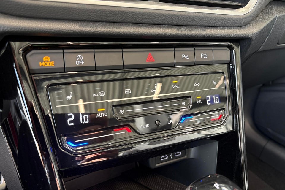 VW T-Roc 1,5 TSi 150 R-line Cabriolet DSG 2d