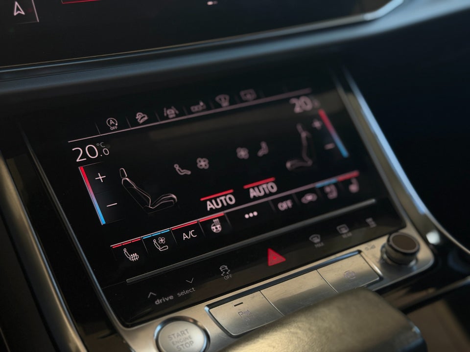 Audi Q8 50 TDi S-line quattro Tiptr. 5d